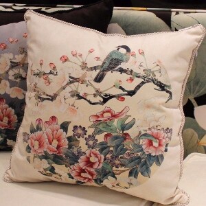 Luxury White Bird Round Printing Pillow 18\