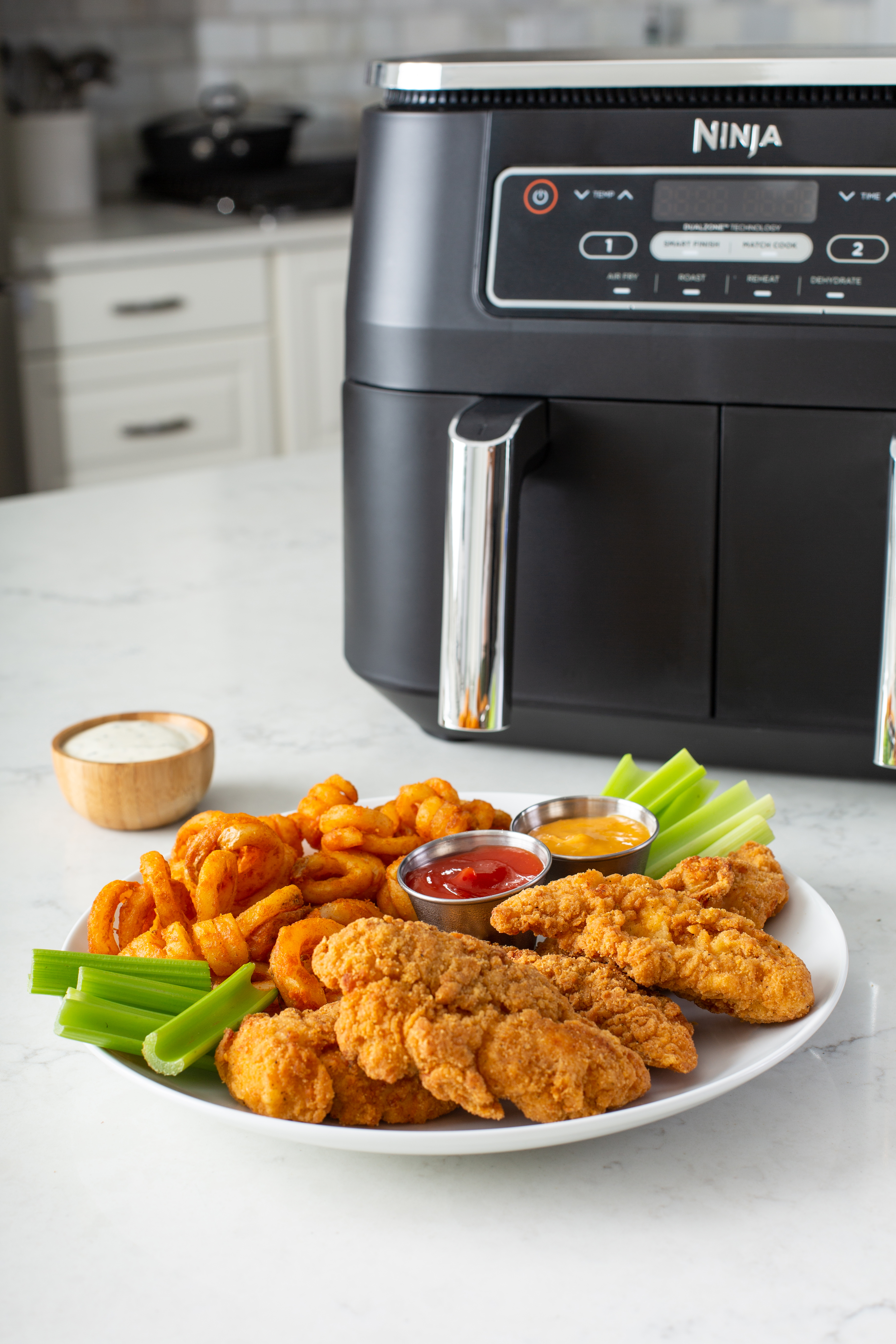 Ninja Foodi 4-in-1 8-Quart. 2-Basket Air Fryer with DualZone Technology- Air Fry， Roast， and more