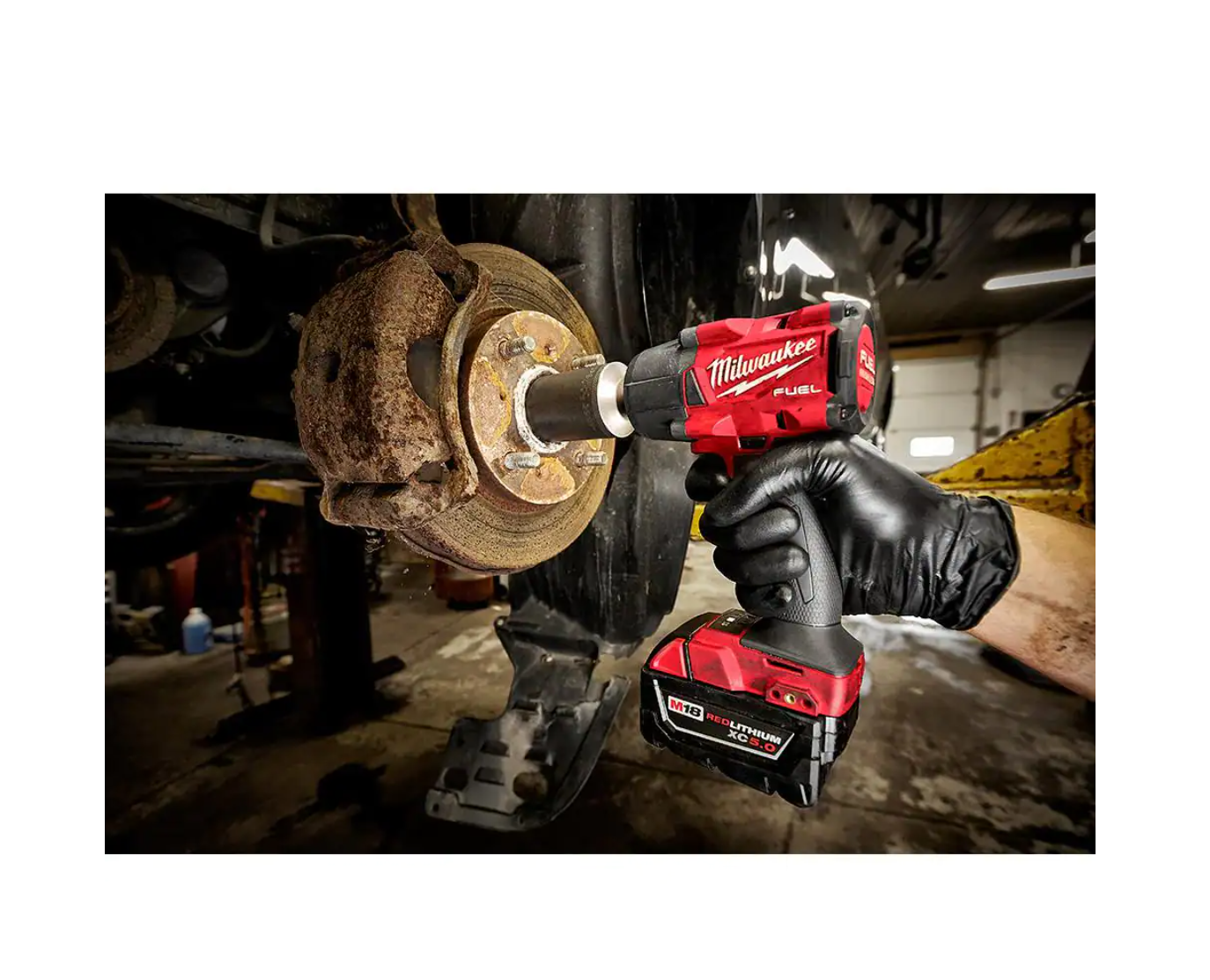 Milwaukee 2962-22-49-16-2960 M18 FUEL GEN-2 18V Lithium-Ion Brushless Cordless Mid Torque 1/2 in. Impact Wrench with Friction Ring Kit with Boot