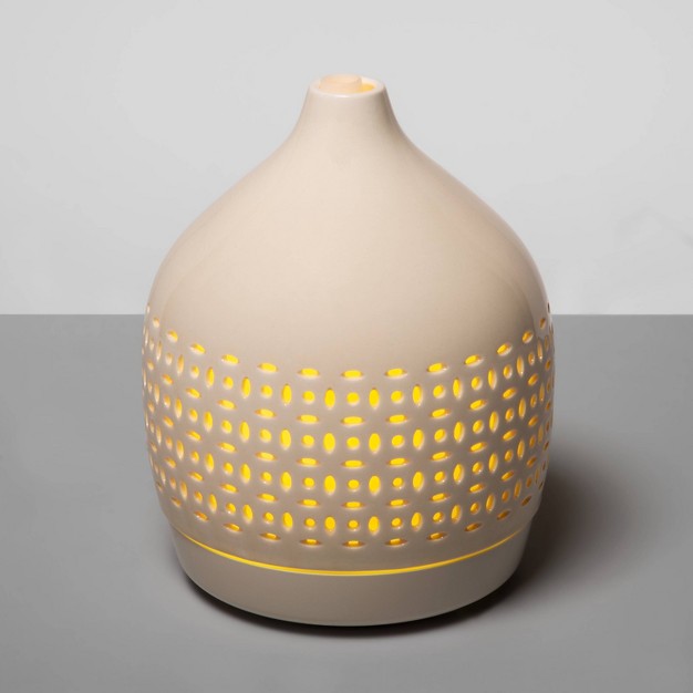 300ml Cutout Ceramic Color Changing Oil Diffuser White