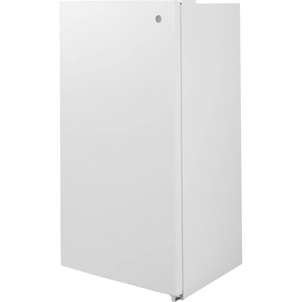 GE Garage Ready 17.3 cu. ft. Frost Free Defrost Upright Freezer in White FUF17QRRWW