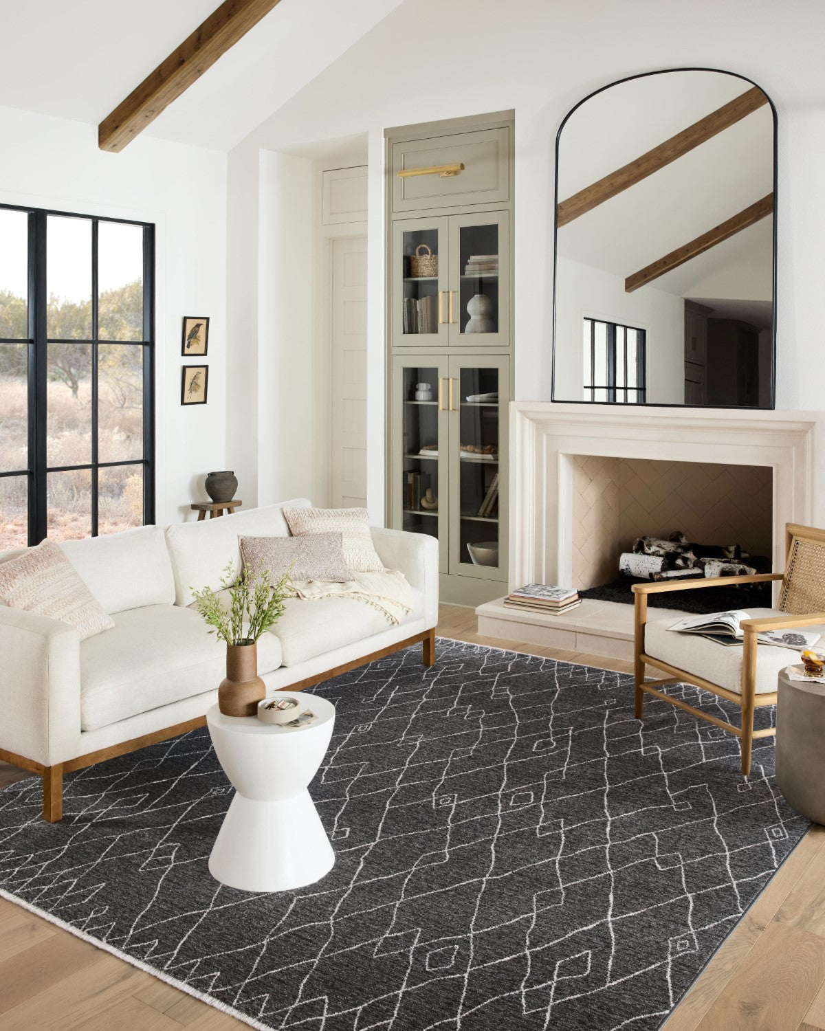 Vance Charcoal / Dove Rug