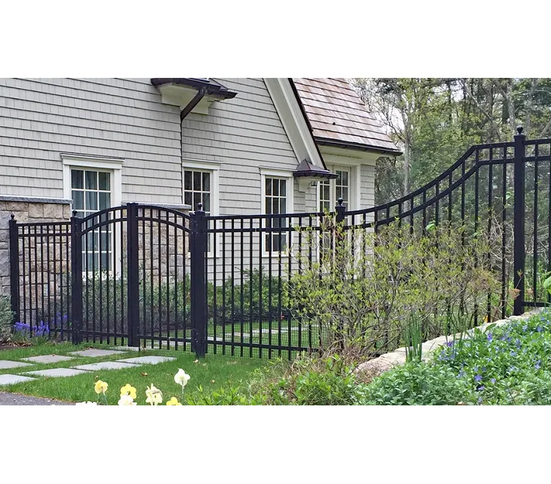 Manufacturer Supply Nice Price Hot Dipped Galvanized With Powder Coated Steel Picket Fence