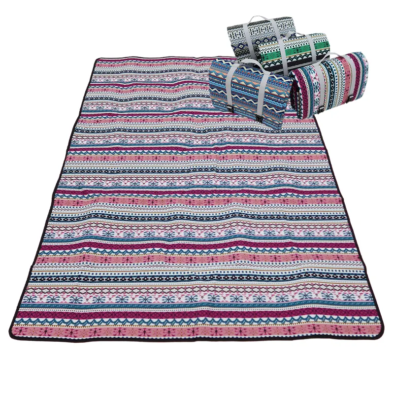 Bohemian style Waterproof polyester scratch resistant aluminum film blanket sand free beach mat for camping picnic