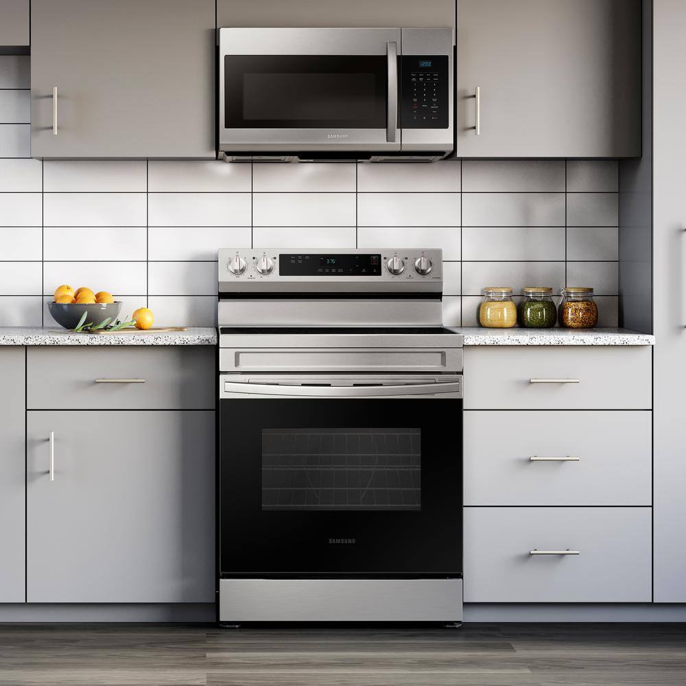  6.3 cu. ft. Smart Freestanding Electric Range with Steam Clean in Stainless Steel NE63A6111SS