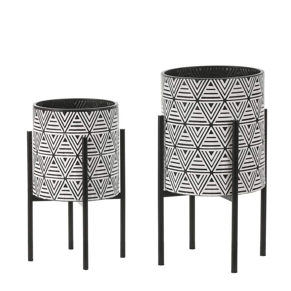 Luxen Home Black and White Metal Cachepot Planters with Black Metal Stands (2-Pack) WHPL1456