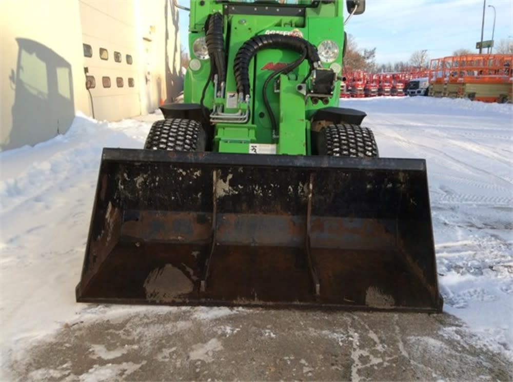 Avant 55 10.4Cu Ft General Purpose Bucket Used ;