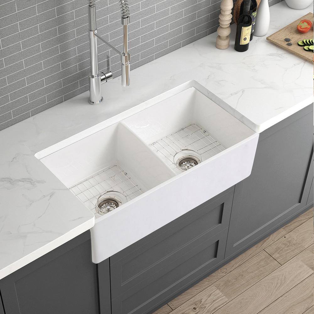 YASINU YSNSINK CPRO White Fireclay 33 in. x 20 in. 5050 Double Bowl Farmhouse Apron Kitchen Sink with Grid and Strainer YNCAD8229WH