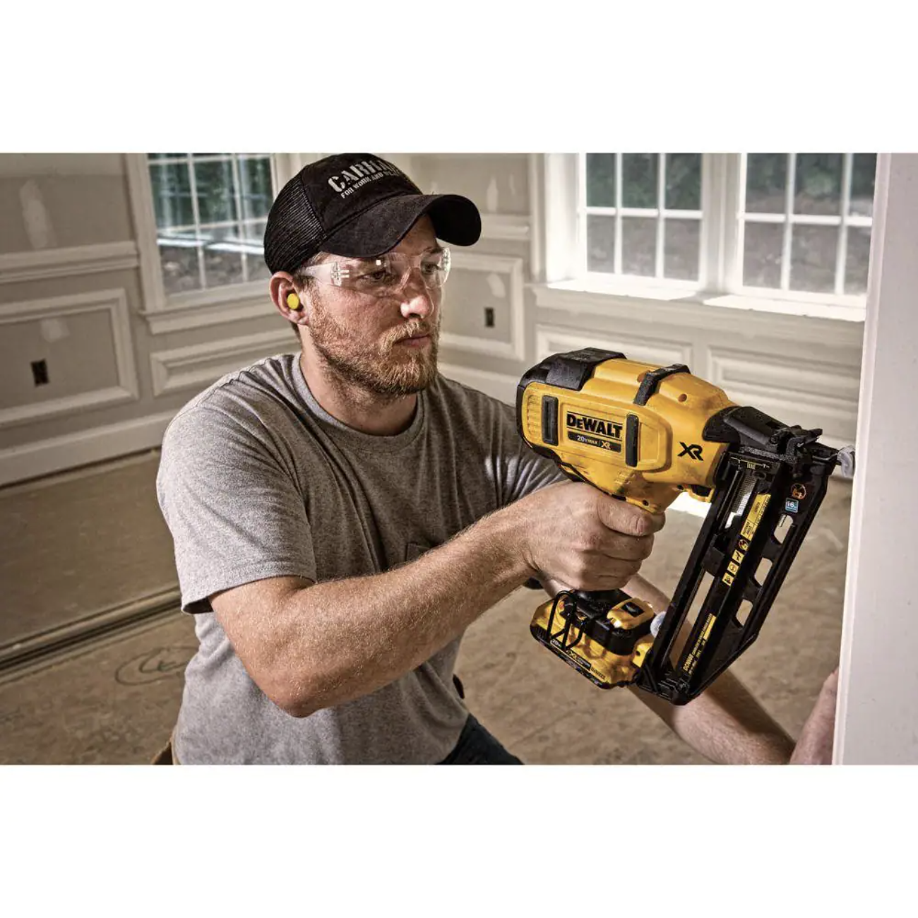 Dewalt 20-Volt MAX XR Lithium-Ion Cordless 16-Gauge Angled Finish Nailer (Tool-Only)