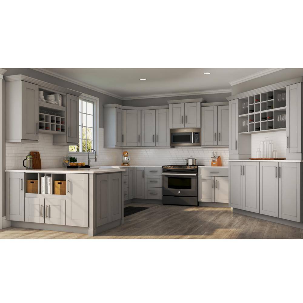 Hampton Bay Shaker 14.5 in. W x 14.5 in. H Cabinet Door Sample in Dove Gray HBKSMPLDR-SDV