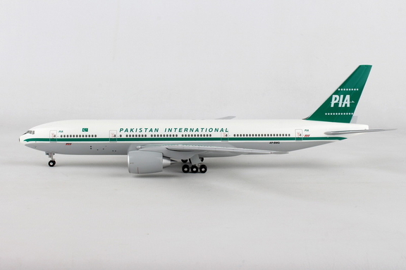 Hogan Wings HG10505GHogan Pakistan 777 200Er 1/200...