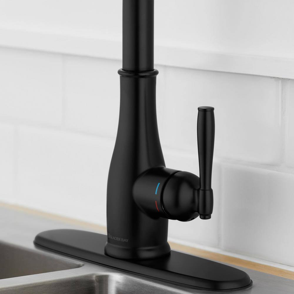 Glacier Bay Halwin Single-Handle Pull-Down Sprayer Kitchen Faucet in Matte Black HD67726W-2010H