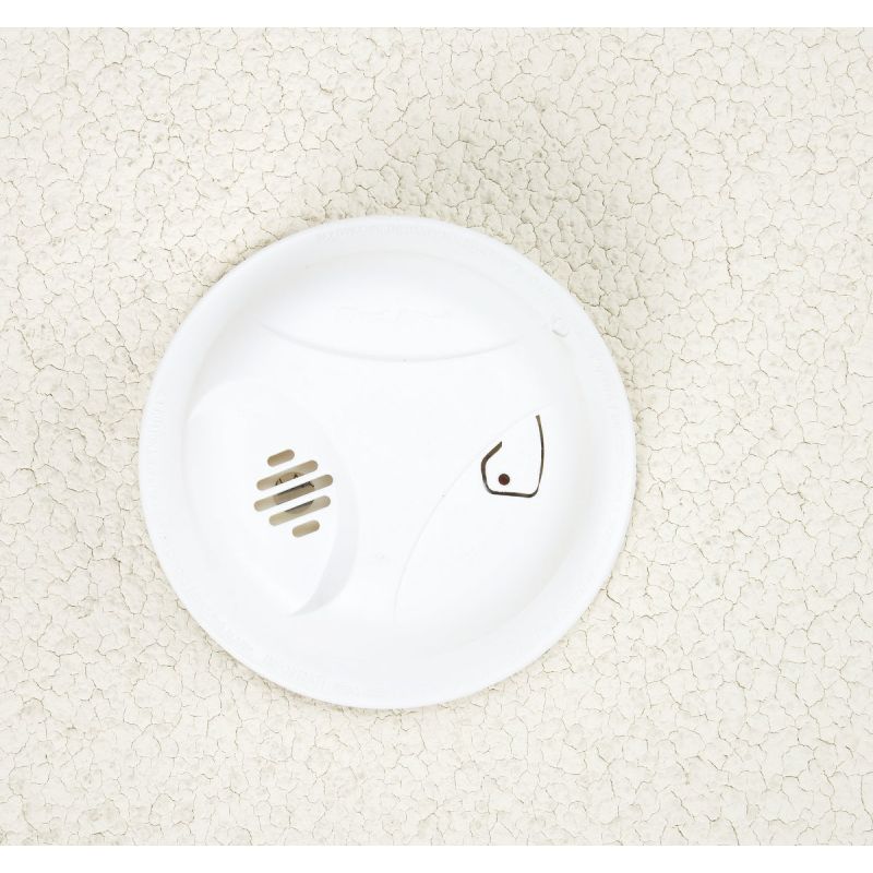 First Alert Smoke Alarm With Hush White