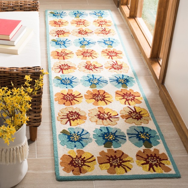 Four Seasons Frs469 Hand Hooked Area Rug Safavieh