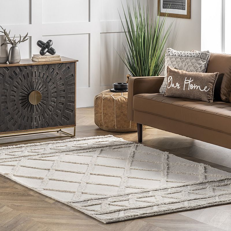 nuLoom Kenna Wool Shaggy High-Low Geometric Trellis Area Rug