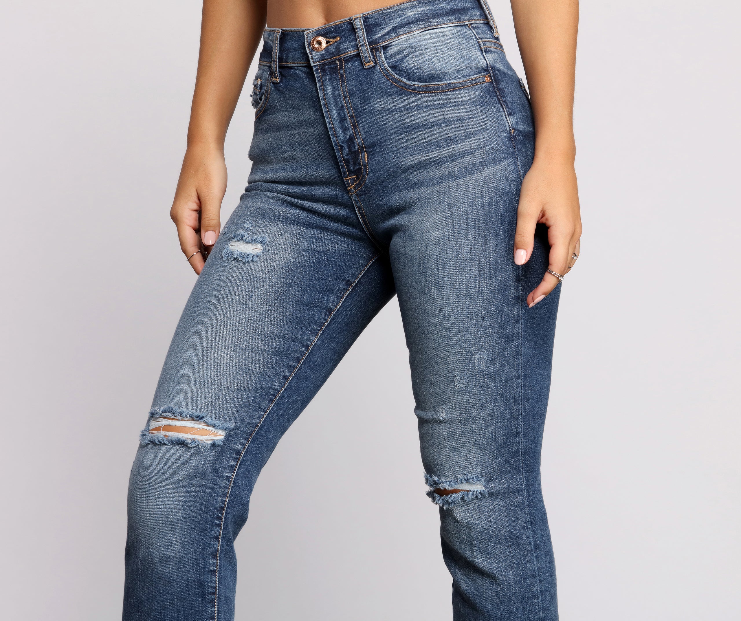 Level Up Mid Rise Frayed Cropped Jeans