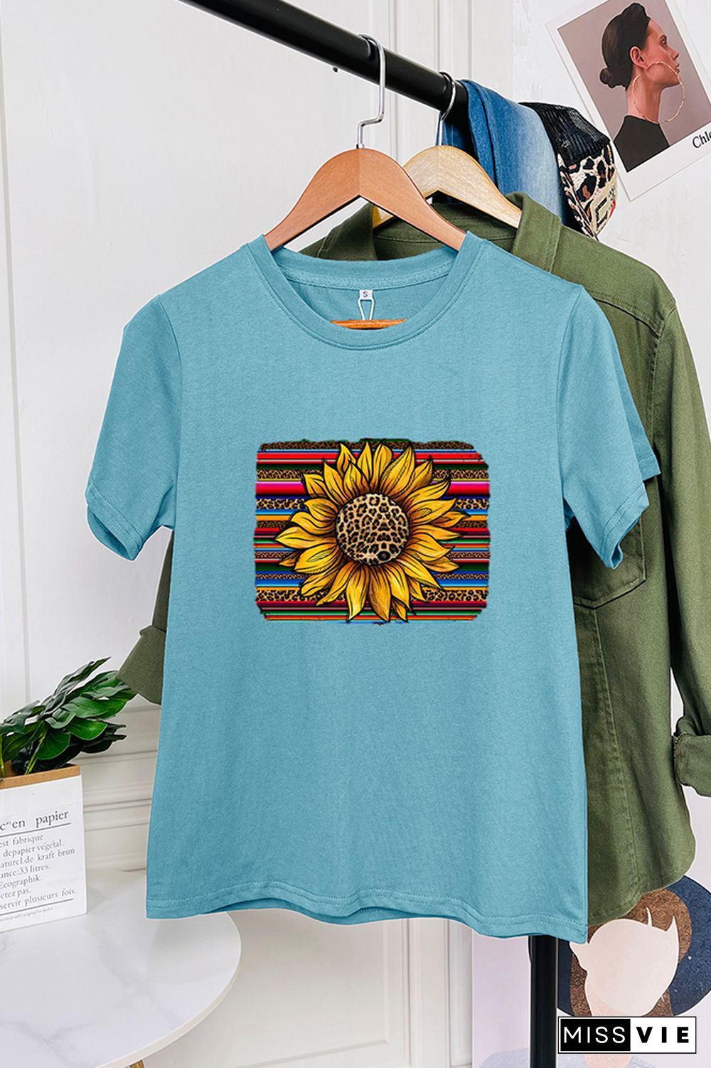 Leopard Sunflower Print Graphic Tees for Women Wholesale Short Sleeve T shirts Top