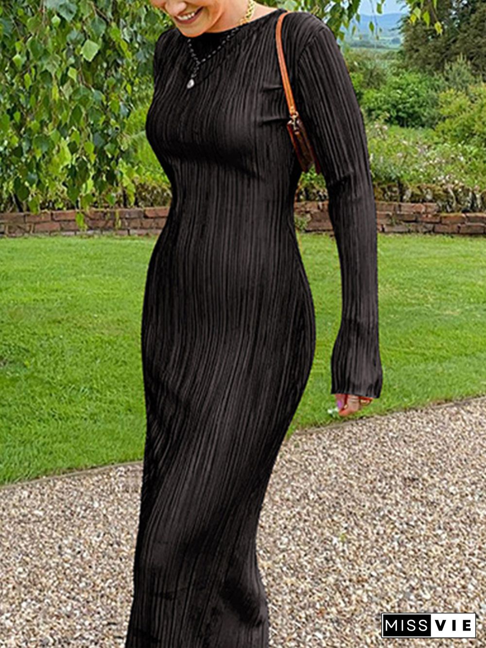 Long Sleeves Skinny Pleated Solid Color Split-Joint Round-Neck Maxi Dresses