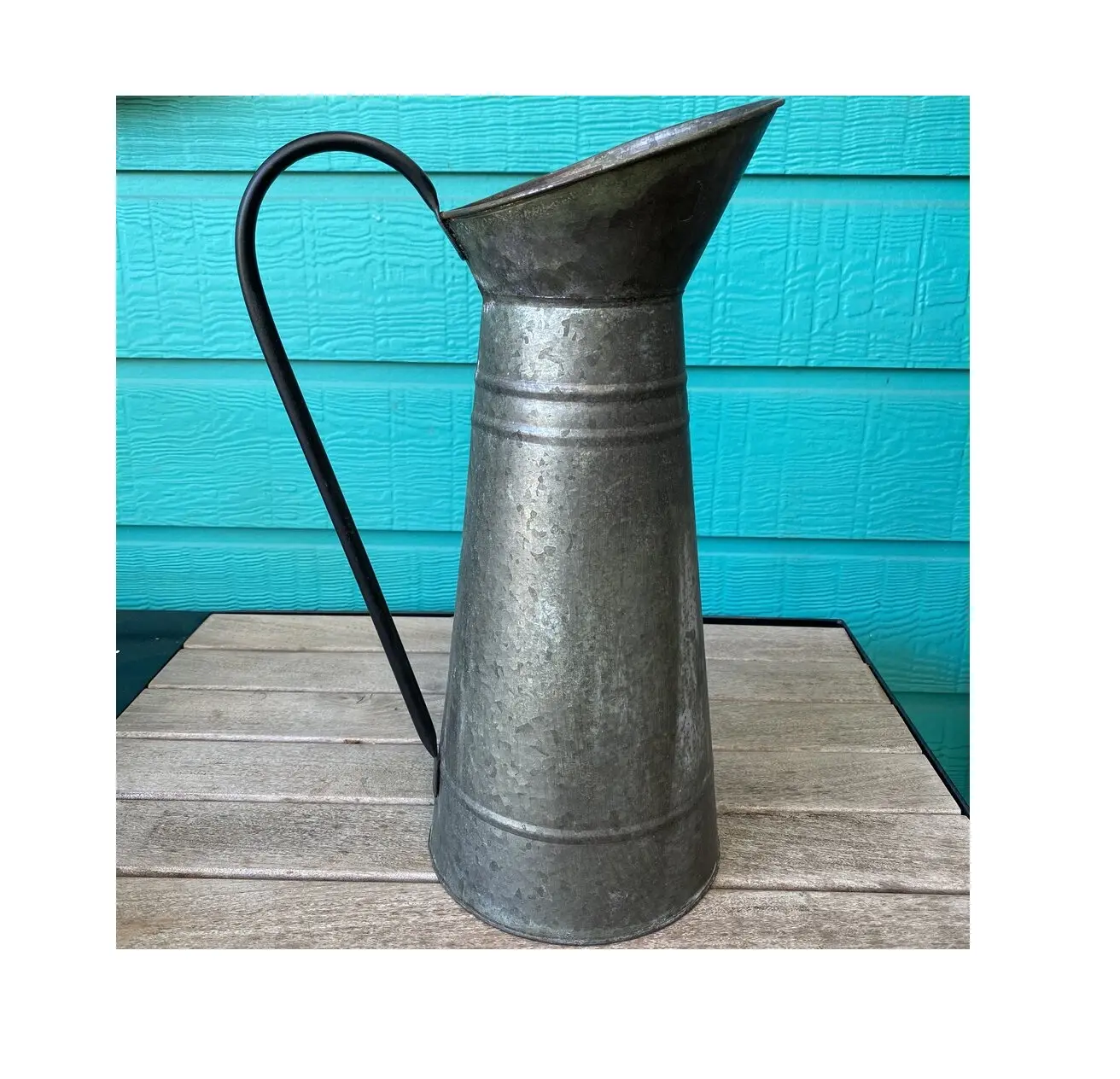 Eco Friendly Iron Galvanized Water Can Handmade Best Water Can Low Price Garden Supplies Watering Can Exclusive Quality