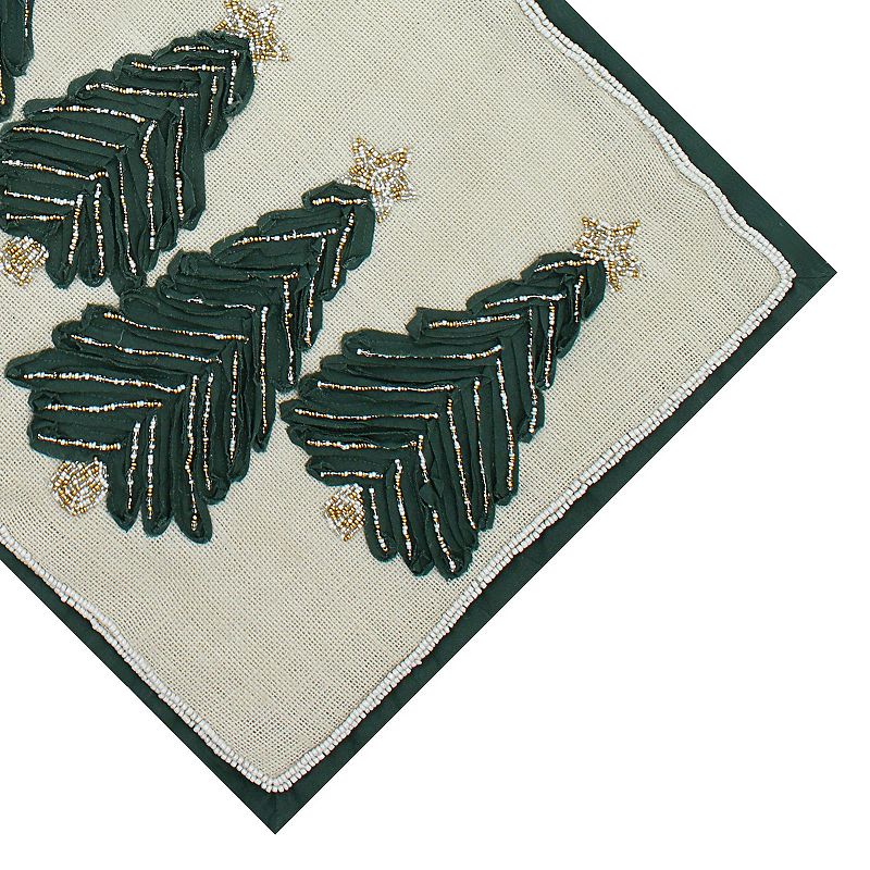 St. Nicholas Square? Christmas Tree Applique Table Runner