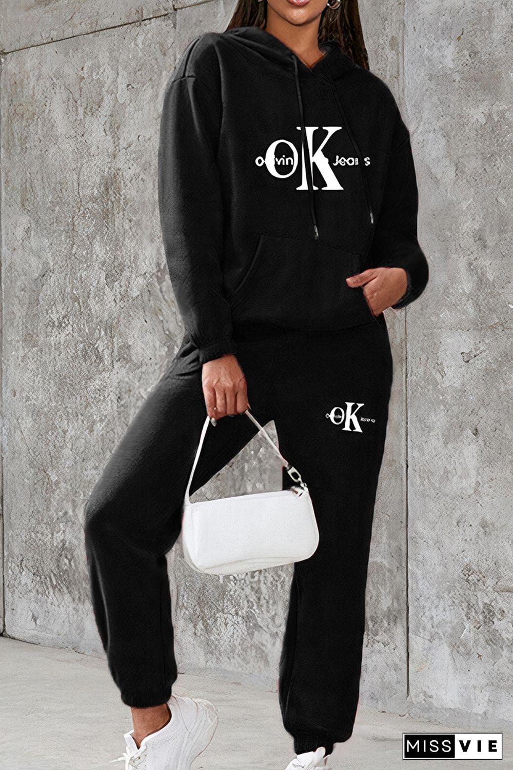 Letter Print Kangaroo Pocket Hoodie & Drawstring Pants Set