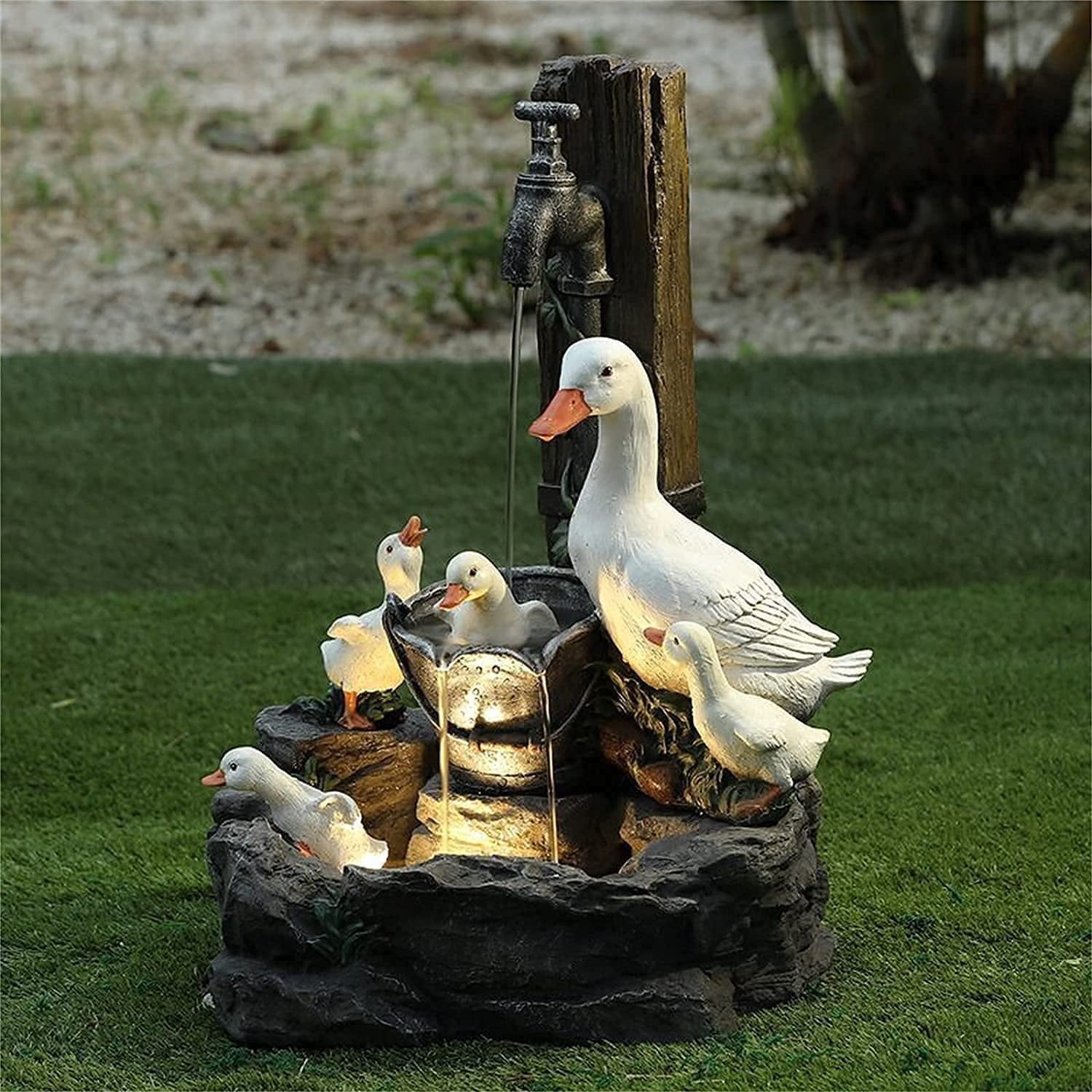 DEXING KAIBINY Outdoor Duck Fountain with Solar Light， Garden Duck/Squirrel Statue， Yard Art Water Fountain Decoration， for Lawn Yard Patio Pond or Yard