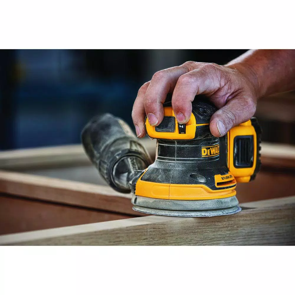 DEWALT 20-Volt MAX XR Cordless Brushless 5 in. Random Orbital Sander with (1) 20-Volt Battery 2.0Ah and Charger and#8211; XDC Depot