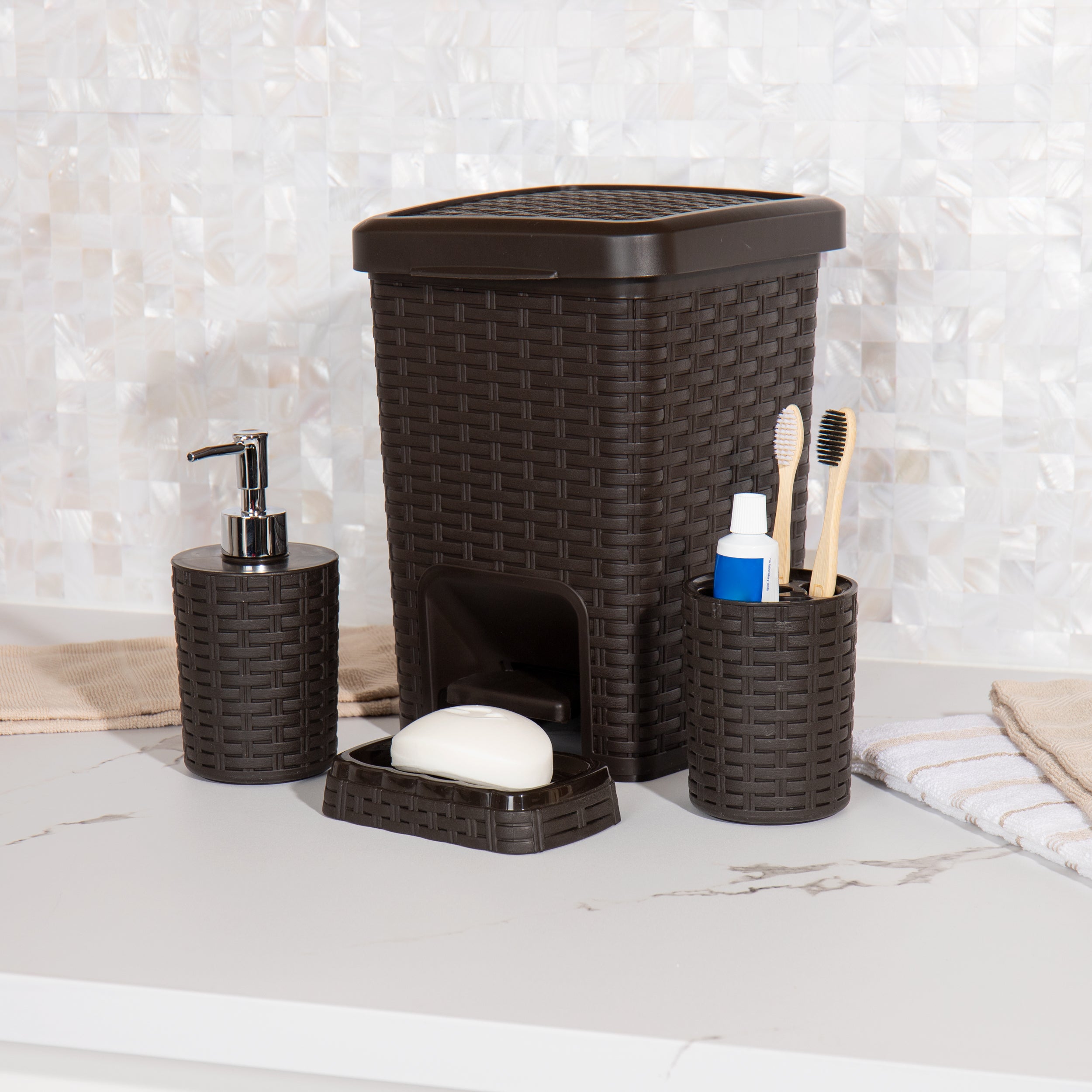 Mind Reader Basket Collection， 4 Piece Bathroom Set includes: Square Wastepaper Pedal Basket， Toothbrush Holder， Liquid Soap Dispenser and Soap Dish， Wicker Style， Bathroom， 4 Piece Set， Brown