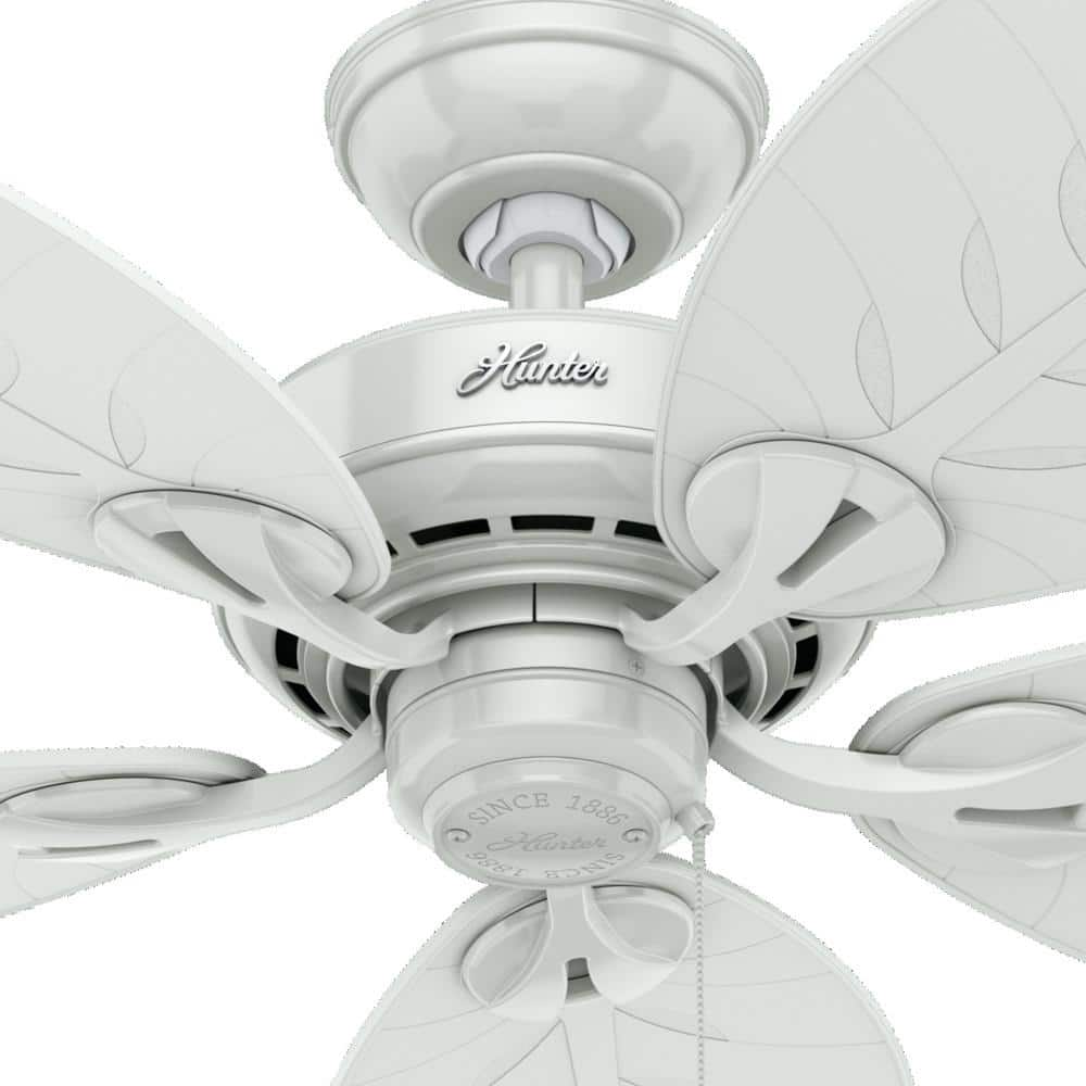 Hunter Bayview 54 in IndoorOutdoor White Ceiling Fan