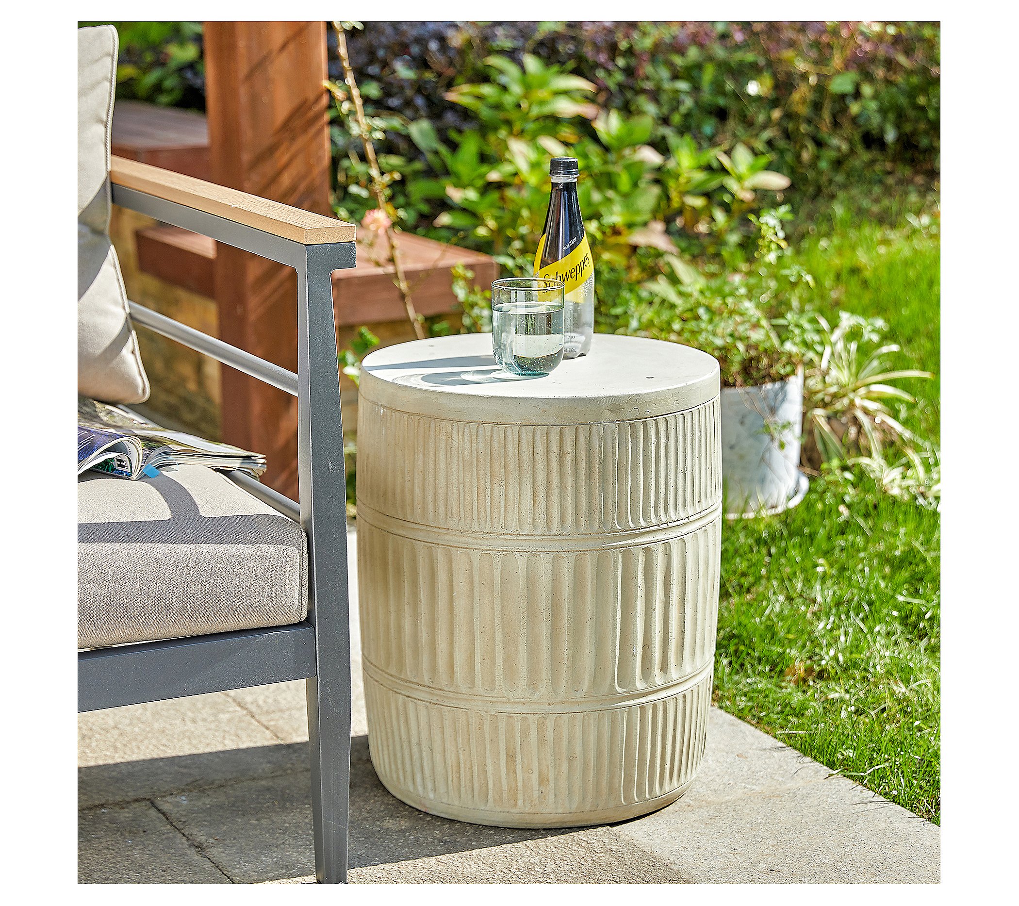 Glitzhome Antiqued White Textured Garden Stool and Planter Stand