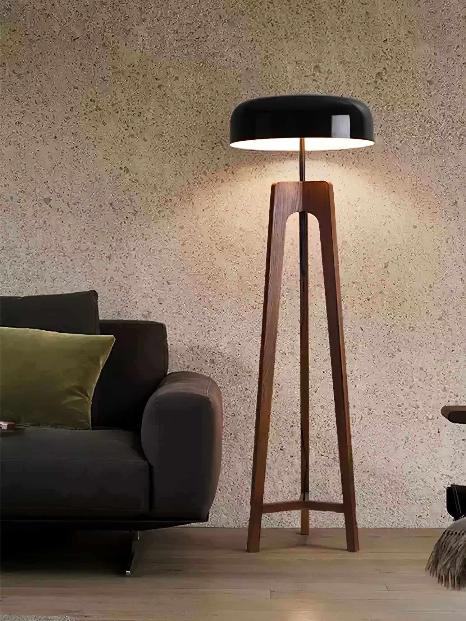 Linea Floor Lamp