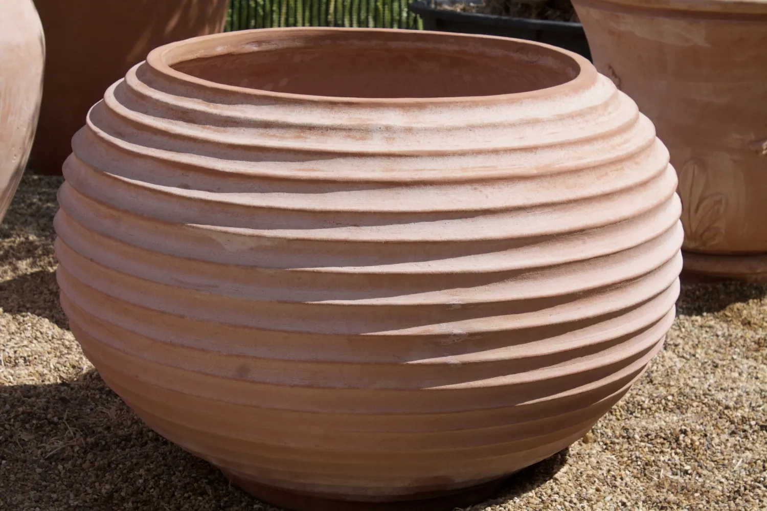 Terracotta pots wholesale/garden/lawn/yard decoration terracotta pot/ home   garden