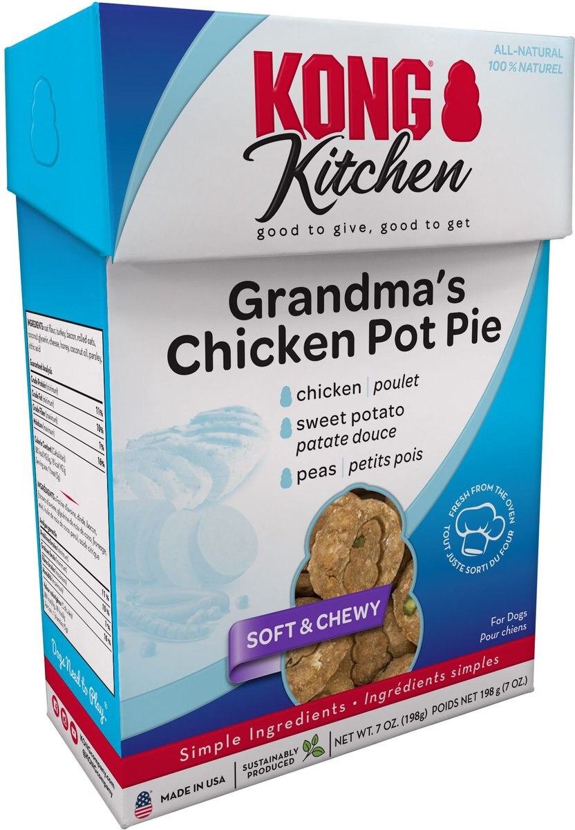 KONG Kitchen Grandma's Grain-Free Chicken Pot Pie Chewy Dog Treats， 7-oz box