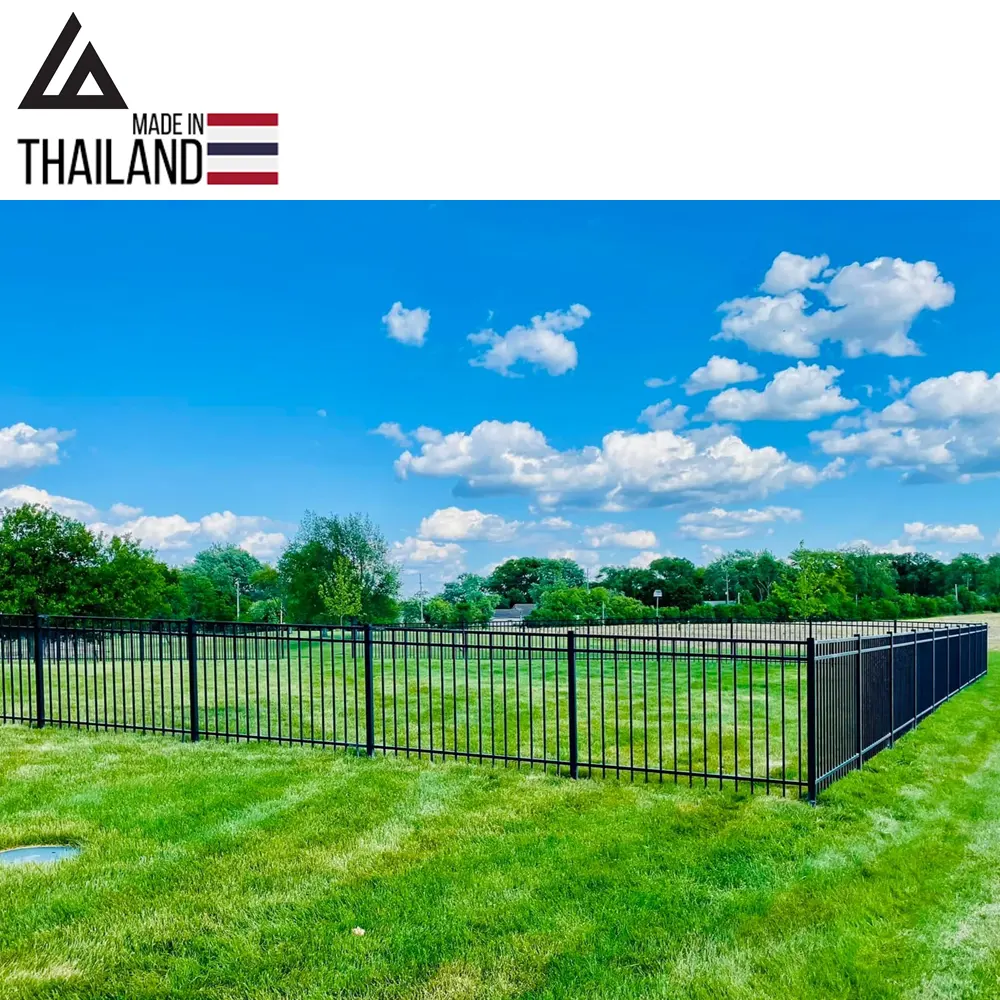 MADE IN THAILAND Factory supply newly design private fence for house