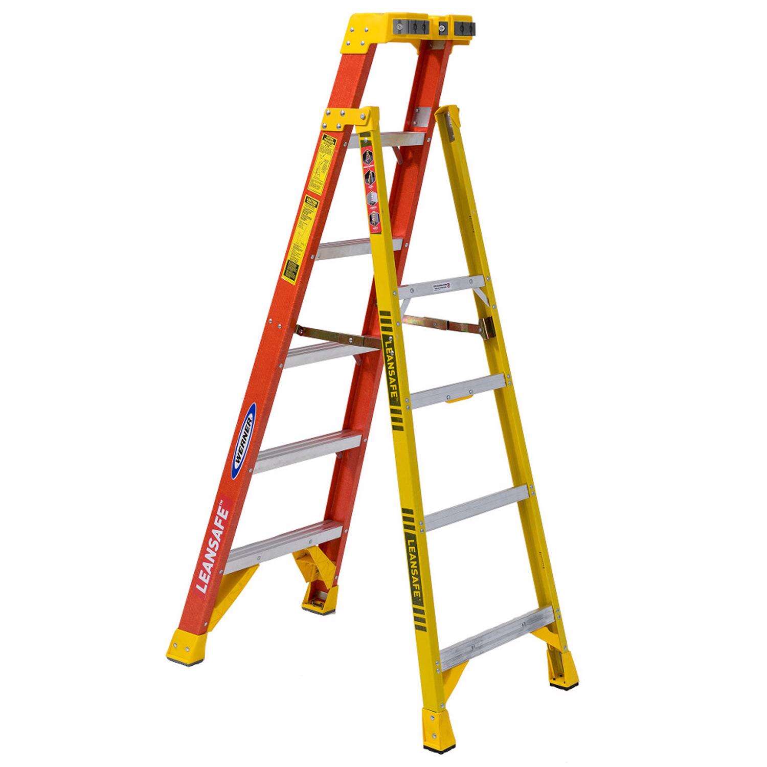 Werner Leansafe 8 ft. H Fiberglass Step Ladder Type IA 300 lb. capacity
