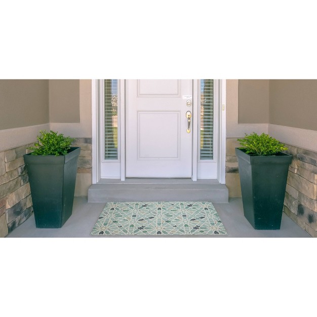 Lanark Washable Outdoor Rug Green ivory Linon