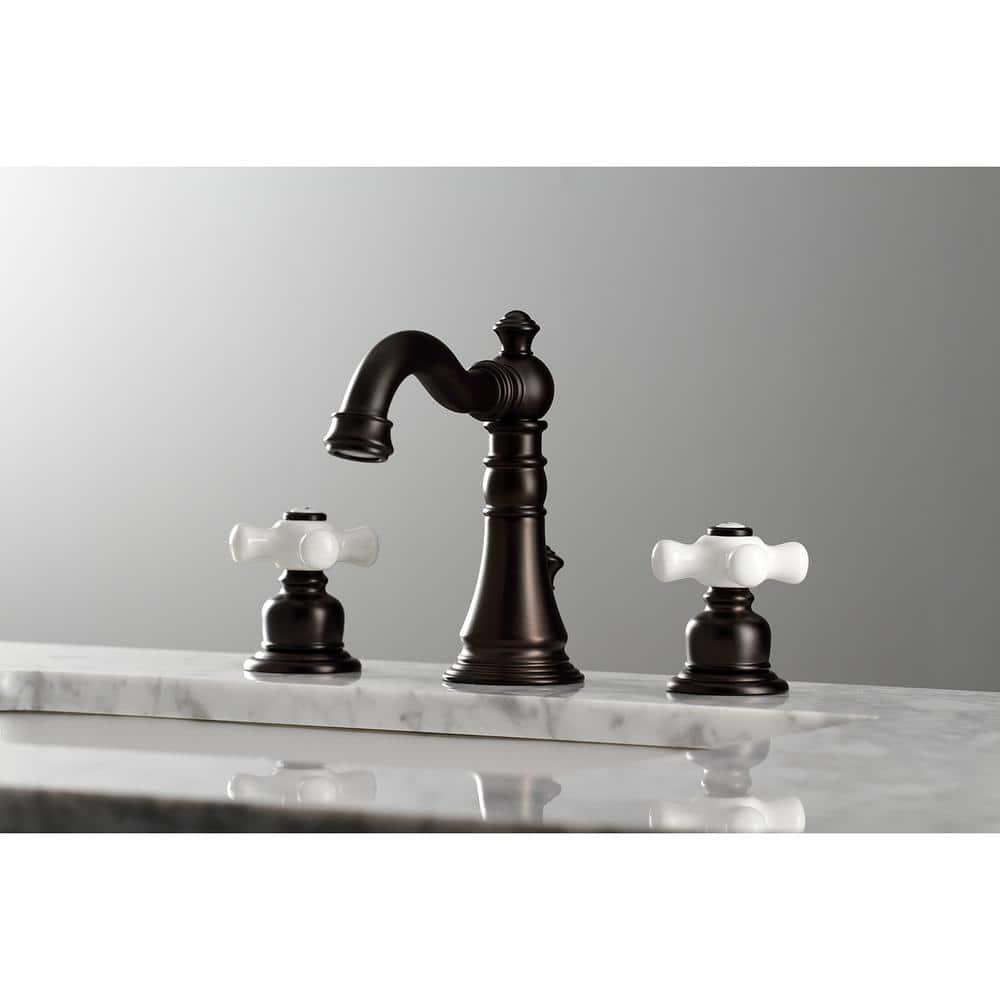 Kingston Brass American Classic 8 in Widespread 2Handle Bathroom Faucet in Oil Rubbed Bronze