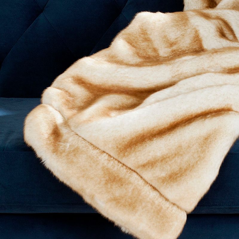 Safavieh Fox Faux Fur Throw