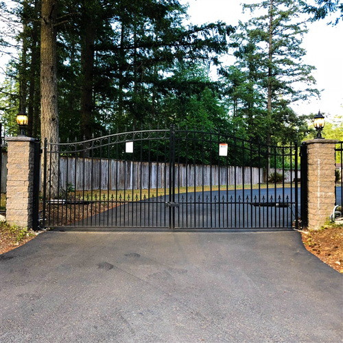 ALEKO DG18PRAD AP Steel Dual Swing Driveway Gate  ...