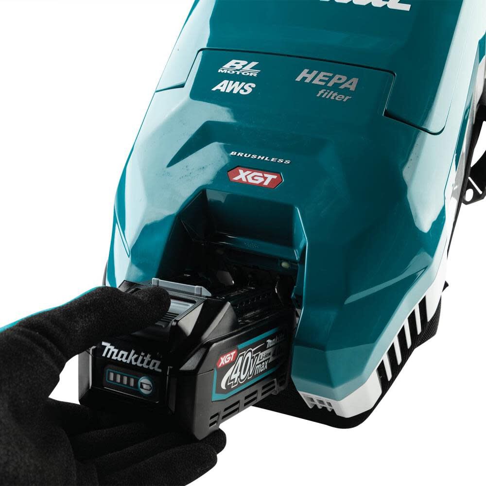 Makita 40V max XGT 1/2 Gallon HEPA Backpack Dry Dust Extractor Kit GCV06T1 from Makita