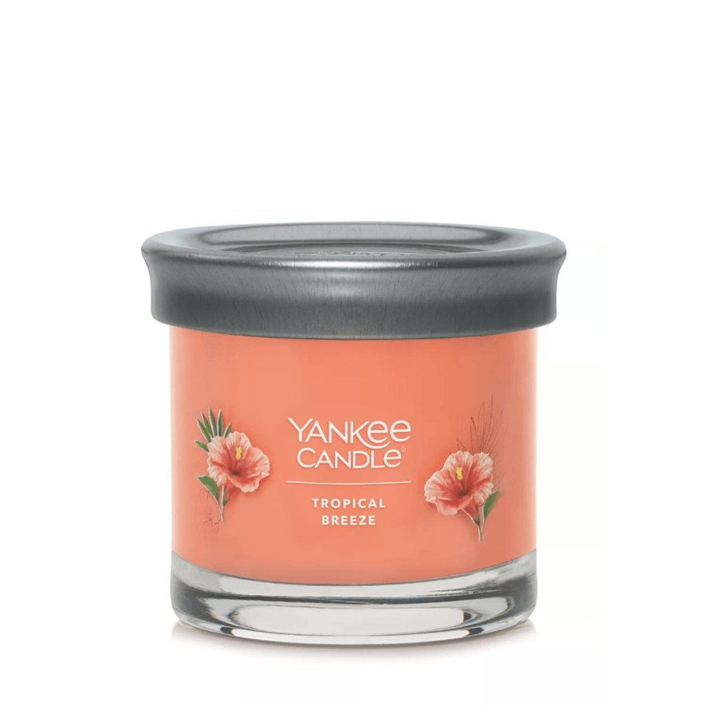 Yankee Candle  Signature Small Tumbler Candle in Tropical Breeze