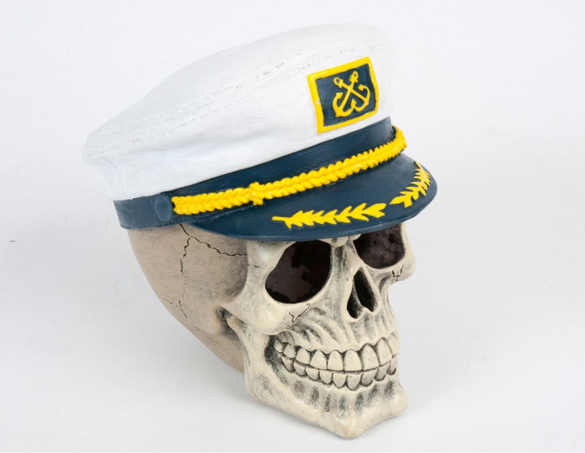 Penn-Plax Captain Skull Aquarium Ornament