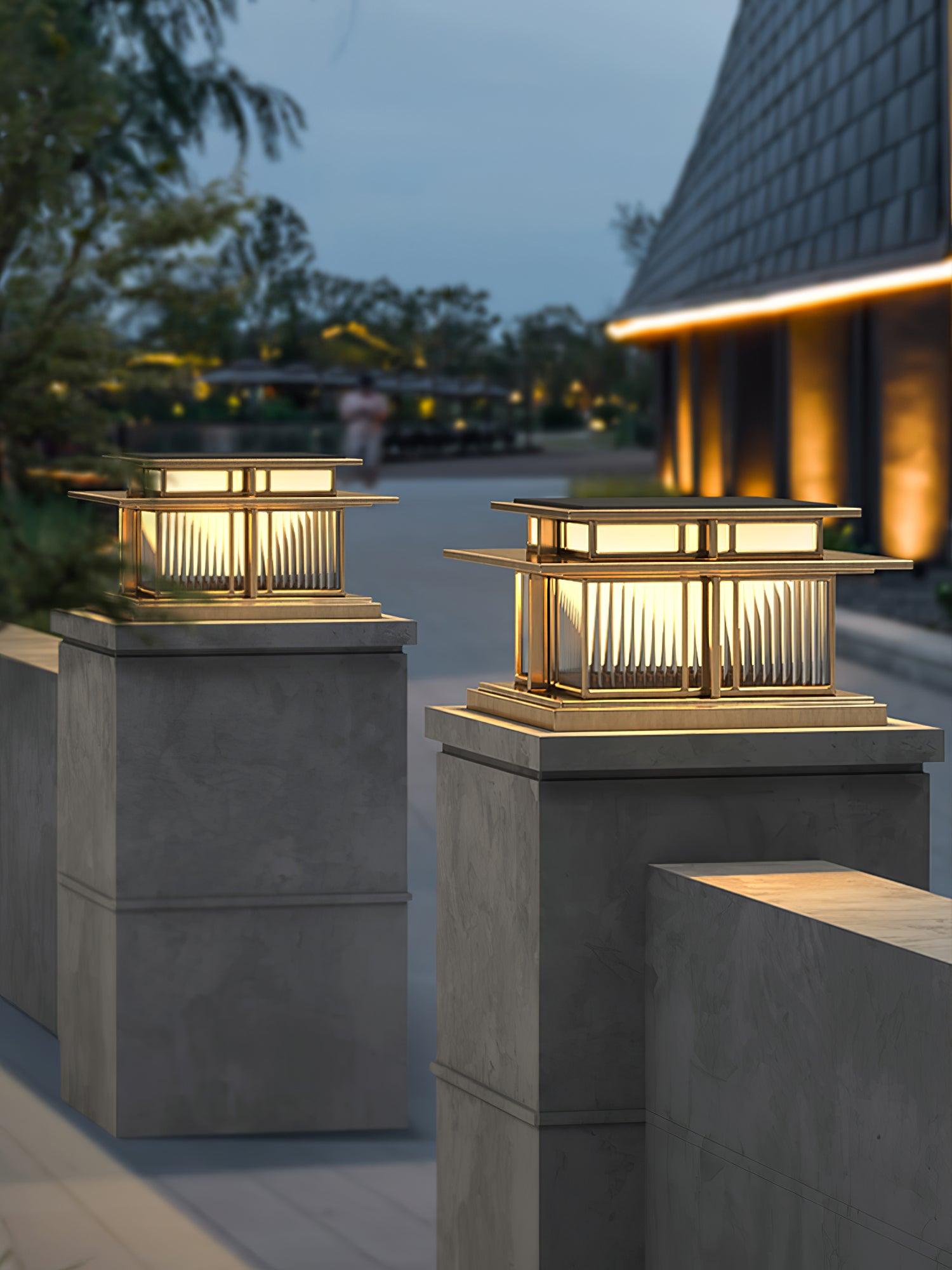 Boilyn Pillar Outdoor Light