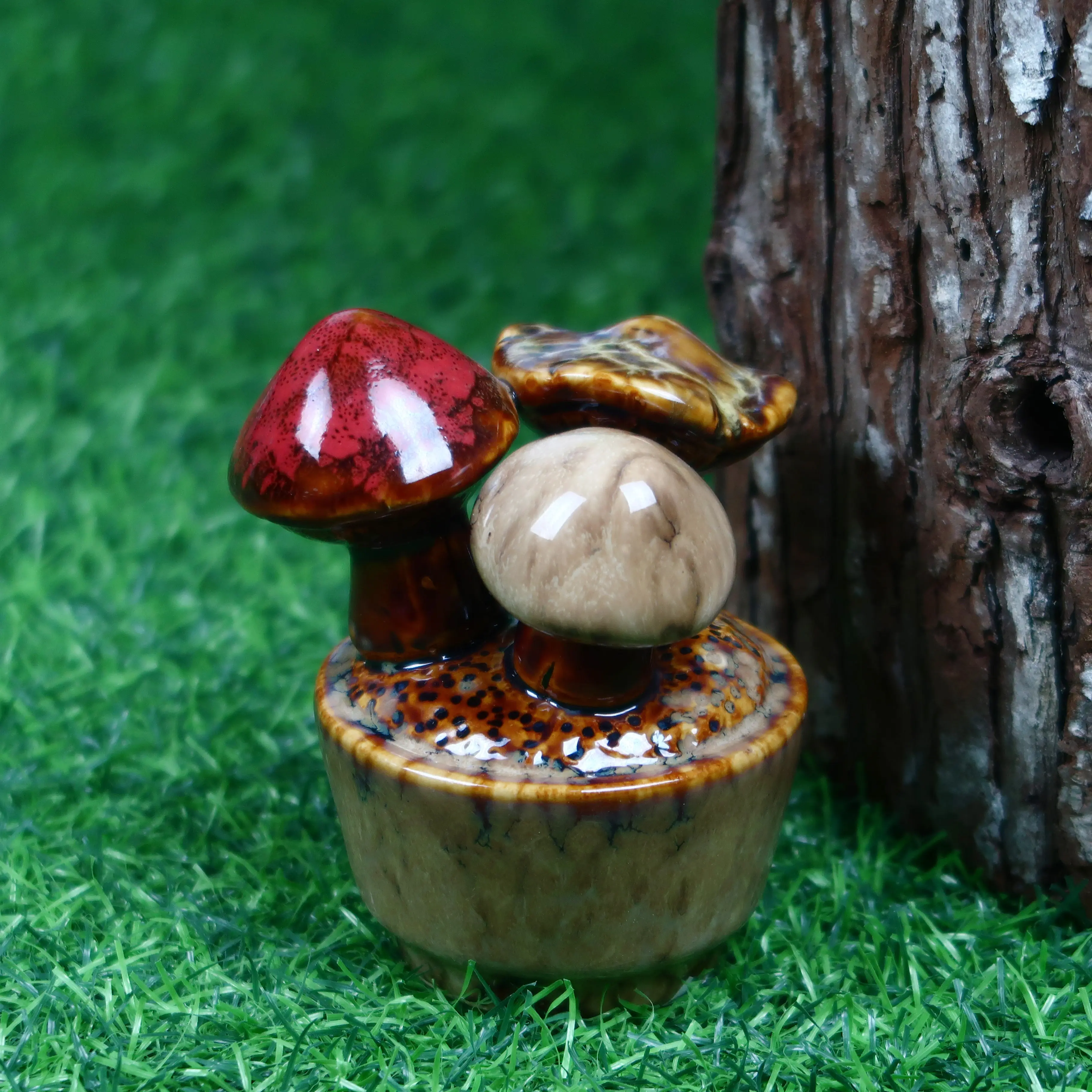 Special Design Widely Used Custom Ceramic Flow Glazed Mushroom Decoration Ceramic Ornament Garden Accessories Mushroom