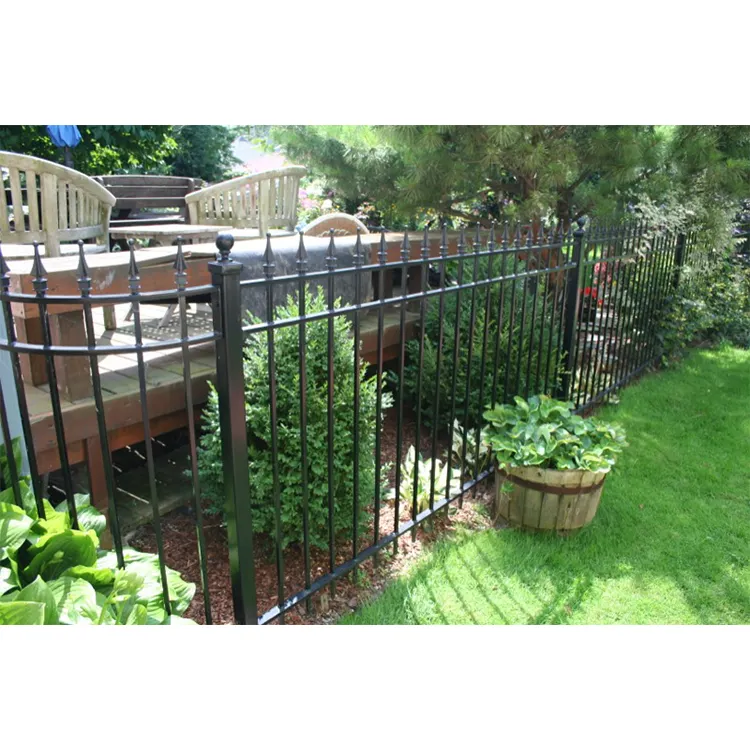 Professional manufacturer supply decorative wrought iron fence simple iron fence design