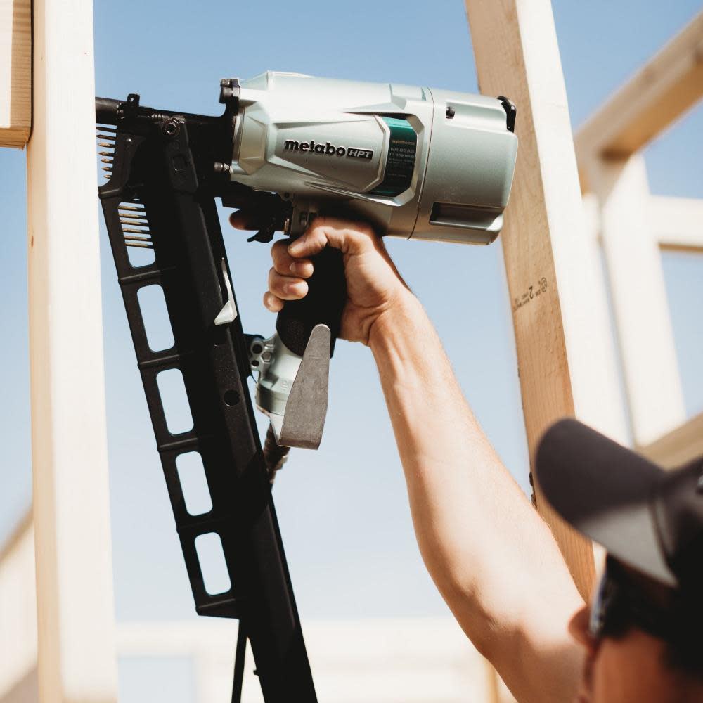 3-1/4 Round Head Framing Pneumatic Nailer ;