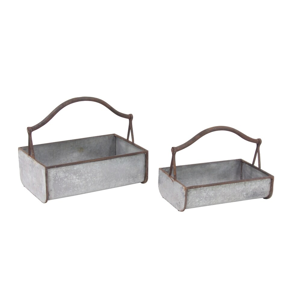 Grey Iron Farmhouse Planter (Set of 2)   18 x 12 x 16