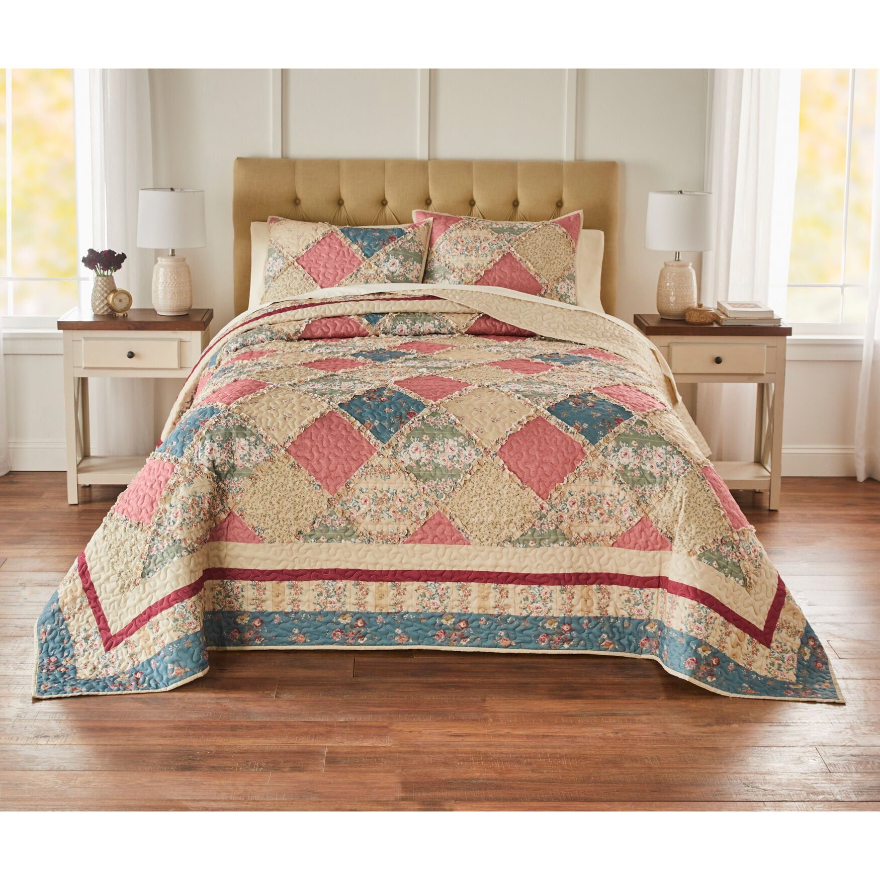 Brylanehome Patchwork Ruffle Bedspread - King， Multi