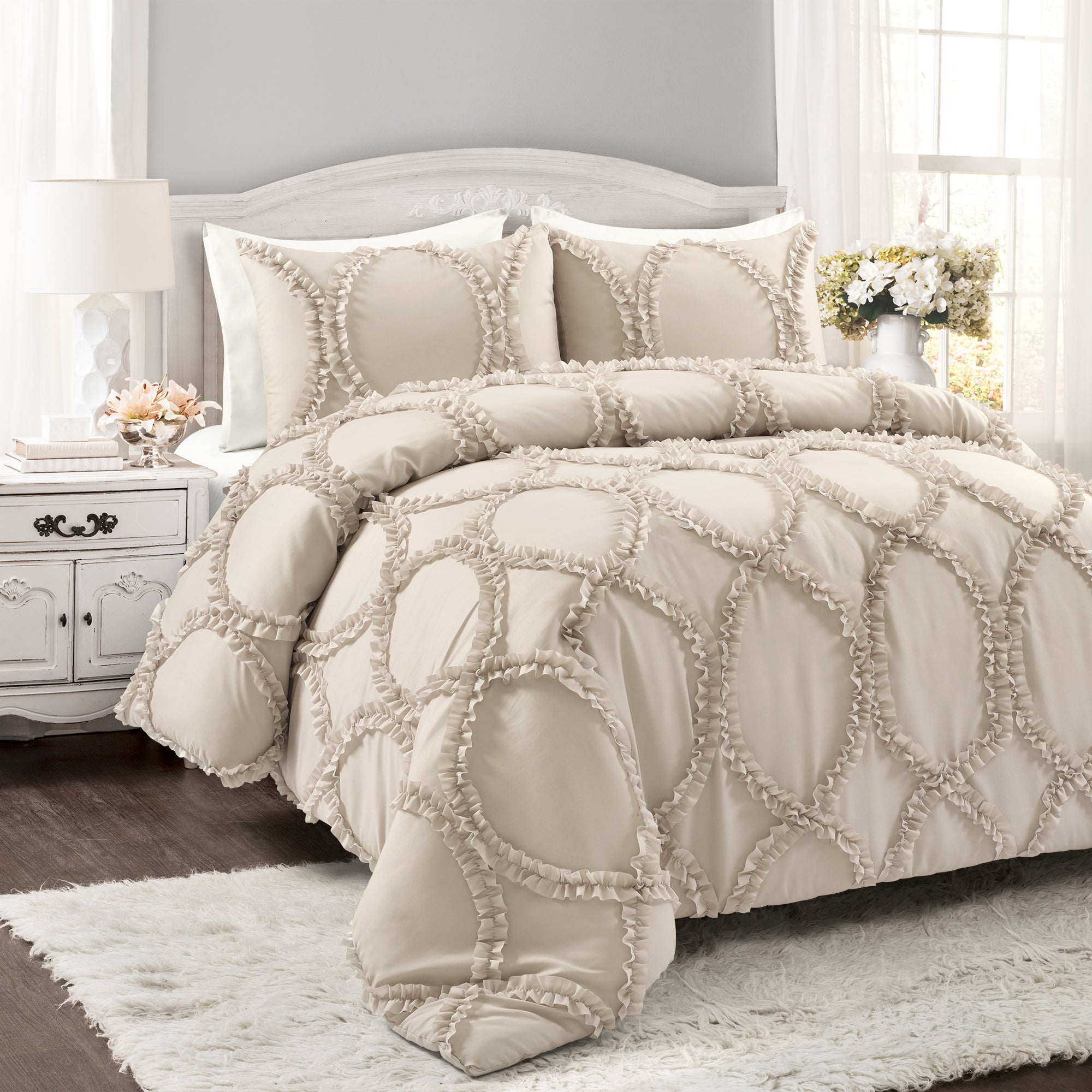 Avon 3 Piece Comforter Set