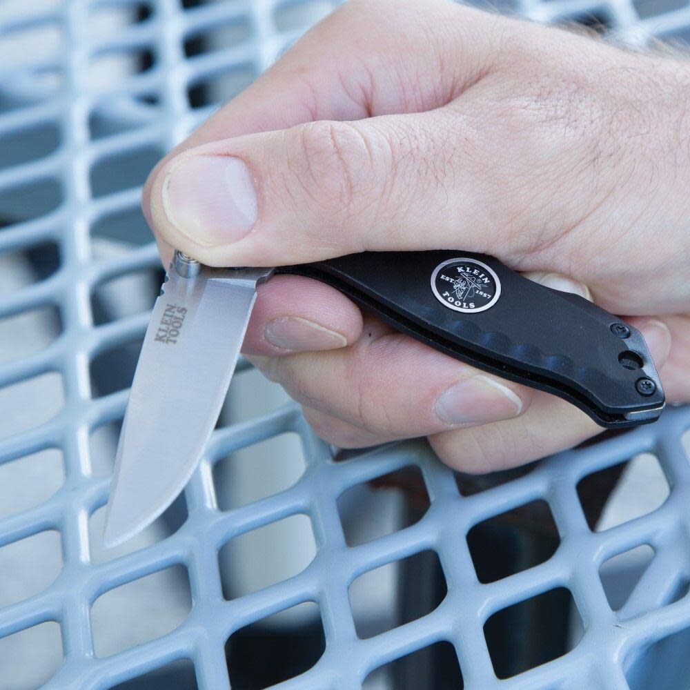 Klein Tools Compact Pocket Knife 44142 from Klein Tools